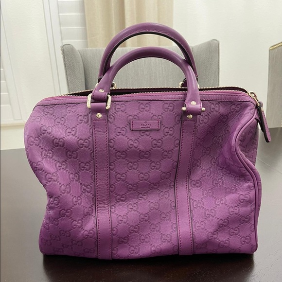 Gucci Handbags - Gucci Purse